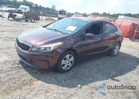 2017 Kia Forte Lx z USA, uszkodzony, nr VIN 3KPFK4A78HE140596